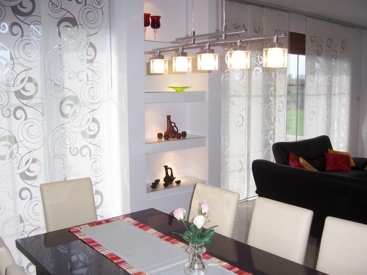Domwigierski Pl -Jeziorki -Gr- Comfort-Ferienhaus-Polen - Wlasna Linia Brzegowa I Sauna Wysoki Most  Εξωτερικό φωτογραφία